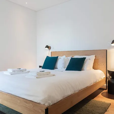 Liiiving In - The Prestige C *