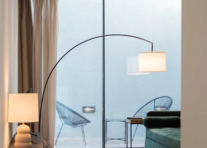 Liiiving In - The Prestige C